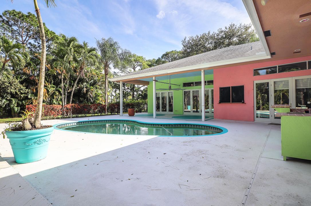 En Venta: $1,200,000 (3 camas, 2 baños, 2892 Pies cuadrados)