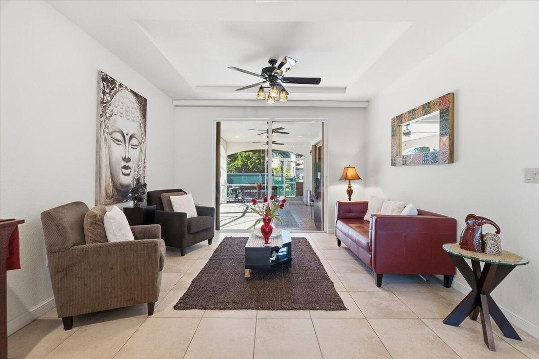 For Sale: $1,050,000 (4 beds, 3 baths, 2956 Square Feet)