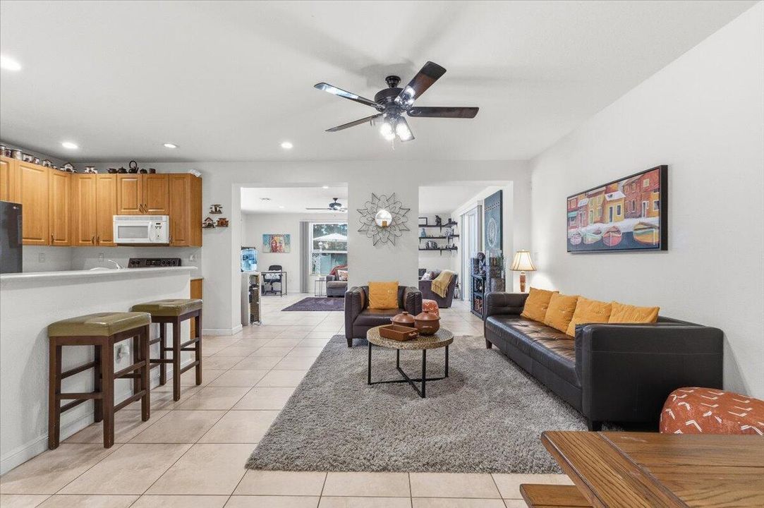 For Sale: $1,050,000 (4 beds, 3 baths, 2956 Square Feet)