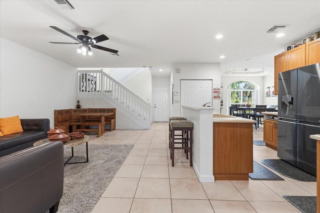 For Sale: $1,050,000 (4 beds, 3 baths, 2956 Square Feet)