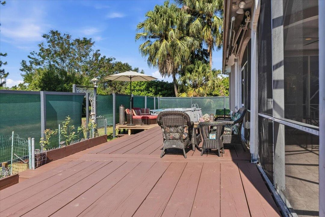 For Sale: $1,050,000 (4 beds, 3 baths, 2956 Square Feet)