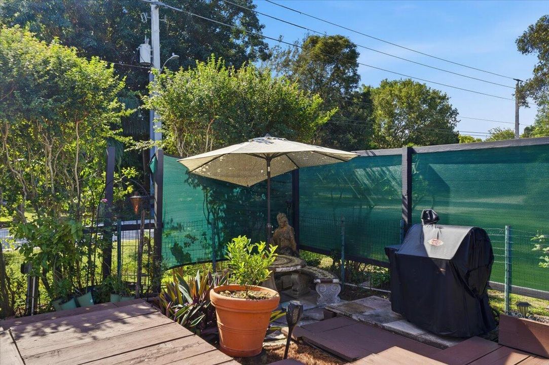 For Sale: $1,050,000 (4 beds, 3 baths, 2956 Square Feet)