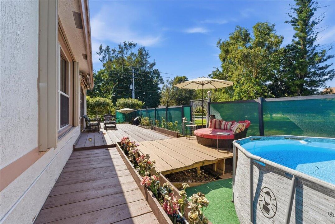 For Sale: $1,050,000 (4 beds, 3 baths, 2956 Square Feet)