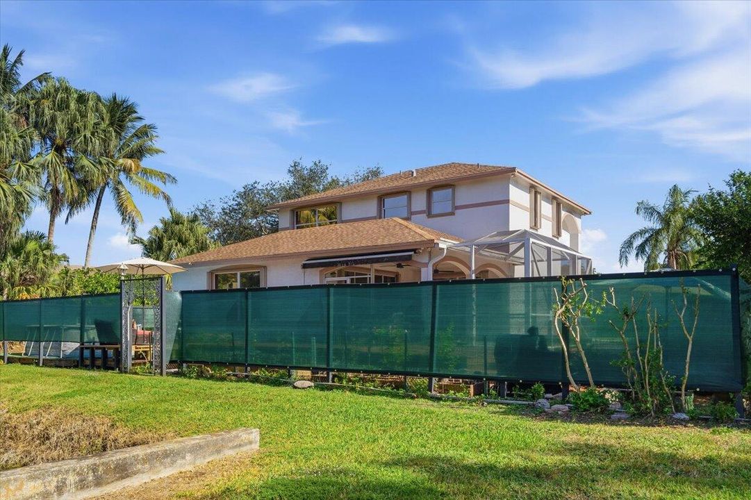 For Sale: $1,050,000 (4 beds, 3 baths, 2956 Square Feet)