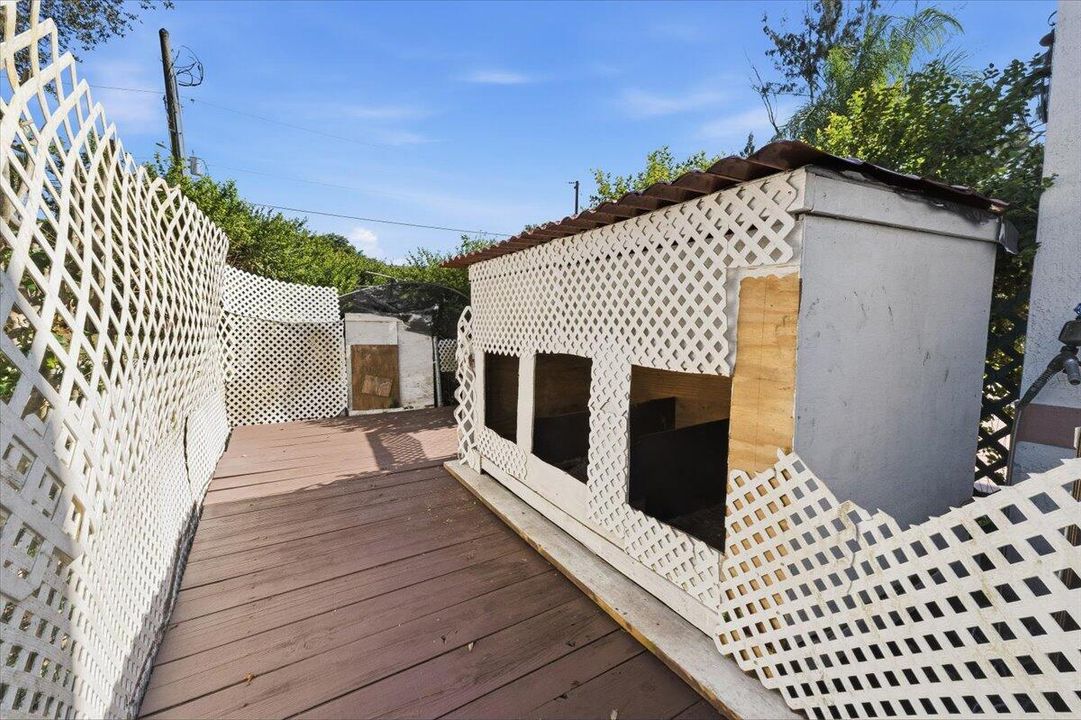 For Sale: $1,050,000 (4 beds, 3 baths, 2956 Square Feet)