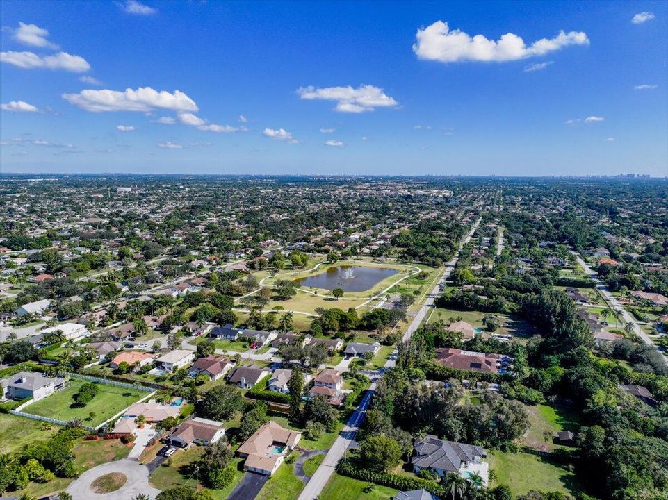 For Sale: $1,050,000 (4 beds, 3 baths, 2956 Square Feet)