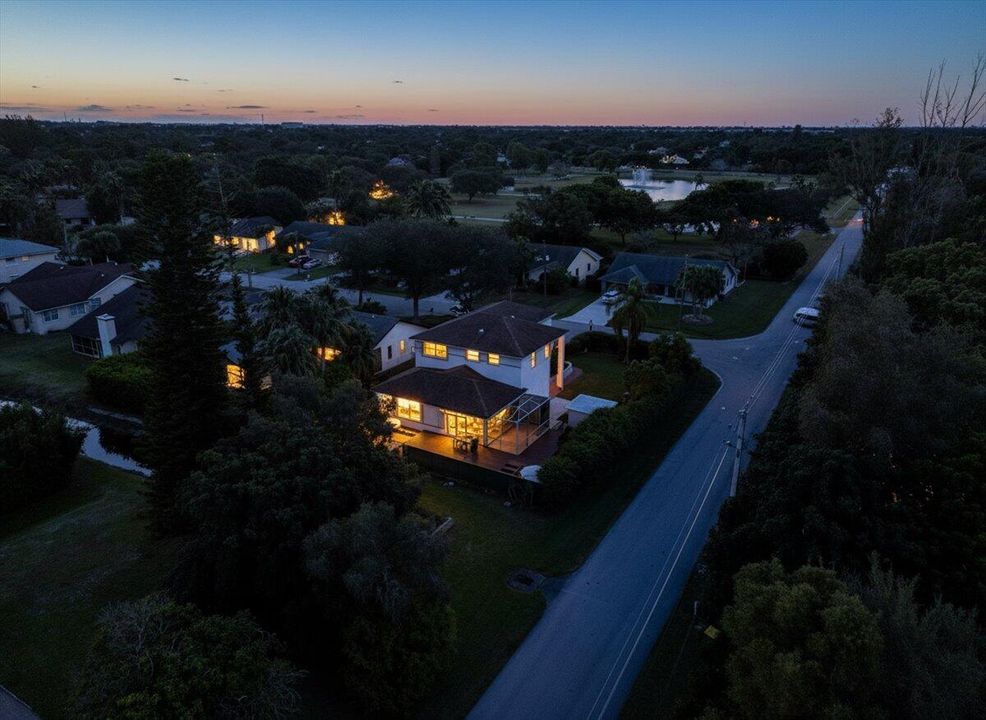 For Sale: $1,050,000 (4 beds, 3 baths, 2956 Square Feet)