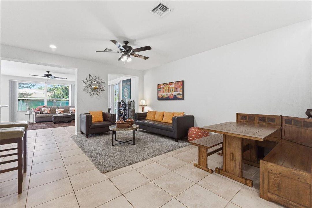 For Sale: $1,050,000 (4 beds, 3 baths, 2956 Square Feet)