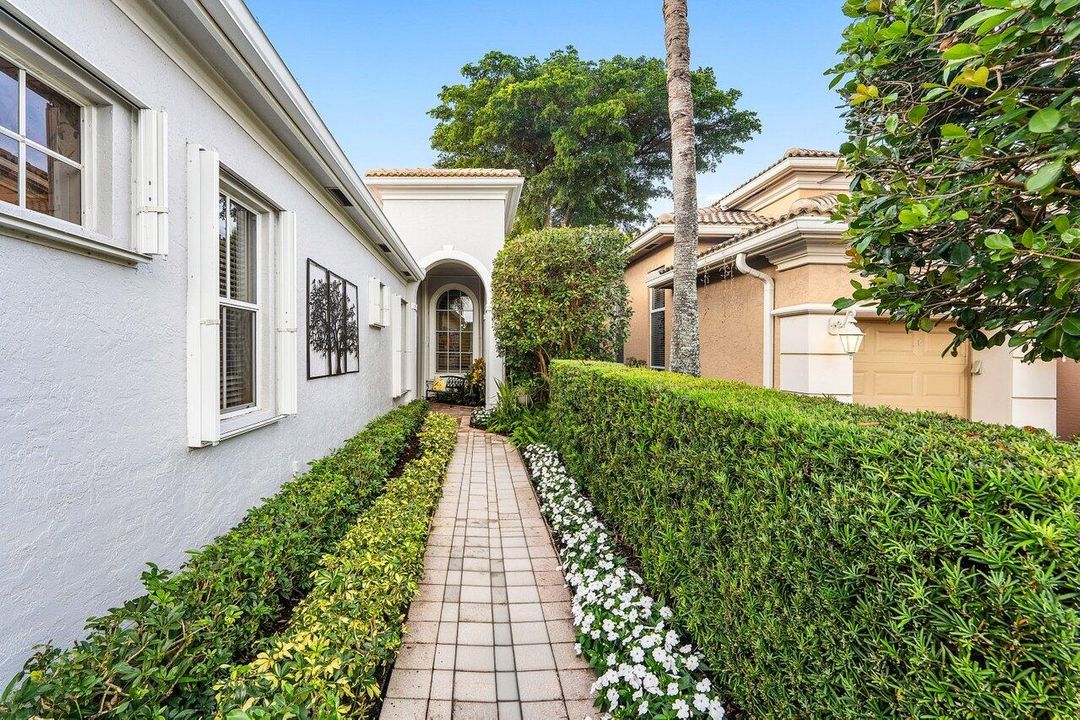 For Sale: $1,450,000 (3 beds, 3 baths, 2355 Square Feet)