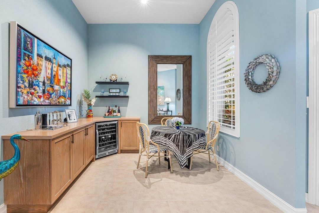 For Sale: $1,450,000 (3 beds, 3 baths, 2355 Square Feet)