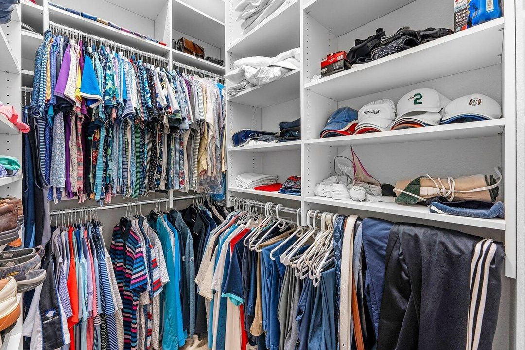 For Sale: $1,450,000 (3 beds, 3 baths, 2355 Square Feet)