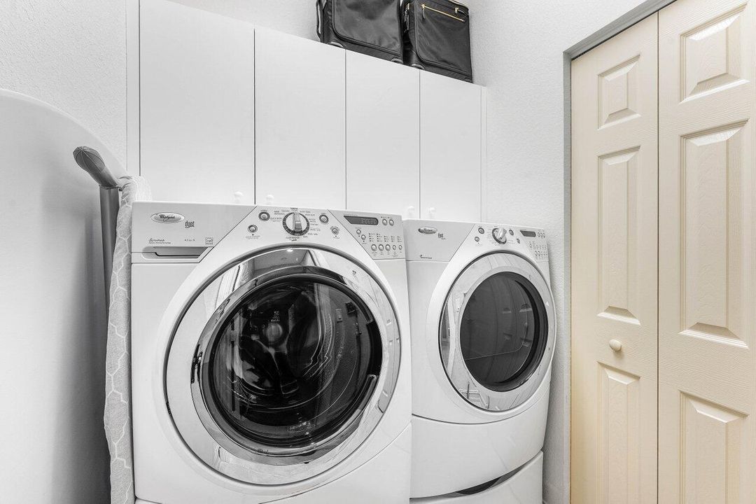 For Sale: $1,450,000 (3 beds, 3 baths, 2355 Square Feet)