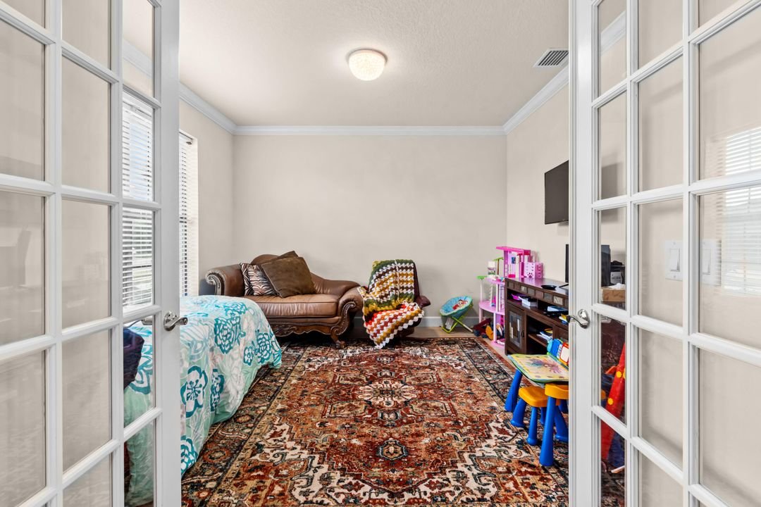 En Venta: $760,000 (3 camas, 2 baños, 2298 Pies cuadrados)