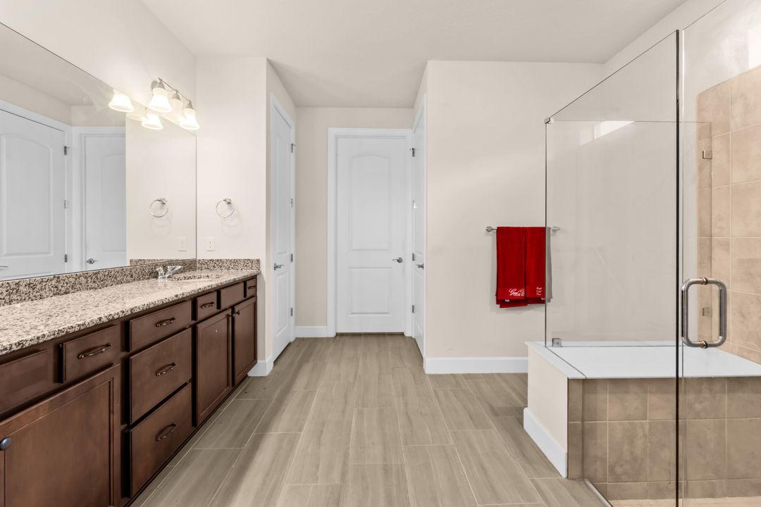 En Venta: $760,000 (3 camas, 2 baños, 2298 Pies cuadrados)