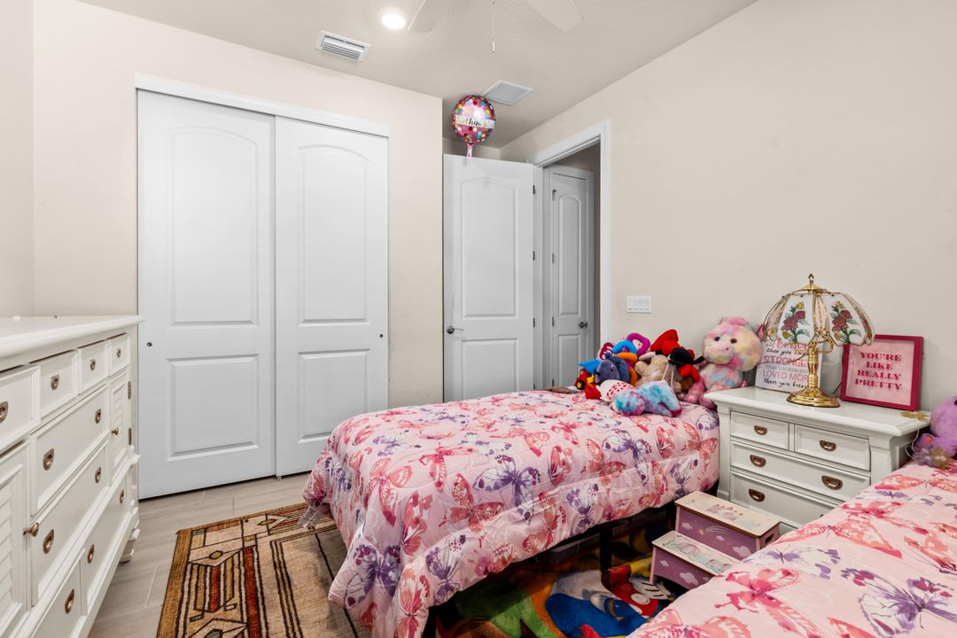 En Venta: $760,000 (3 camas, 2 baños, 2298 Pies cuadrados)