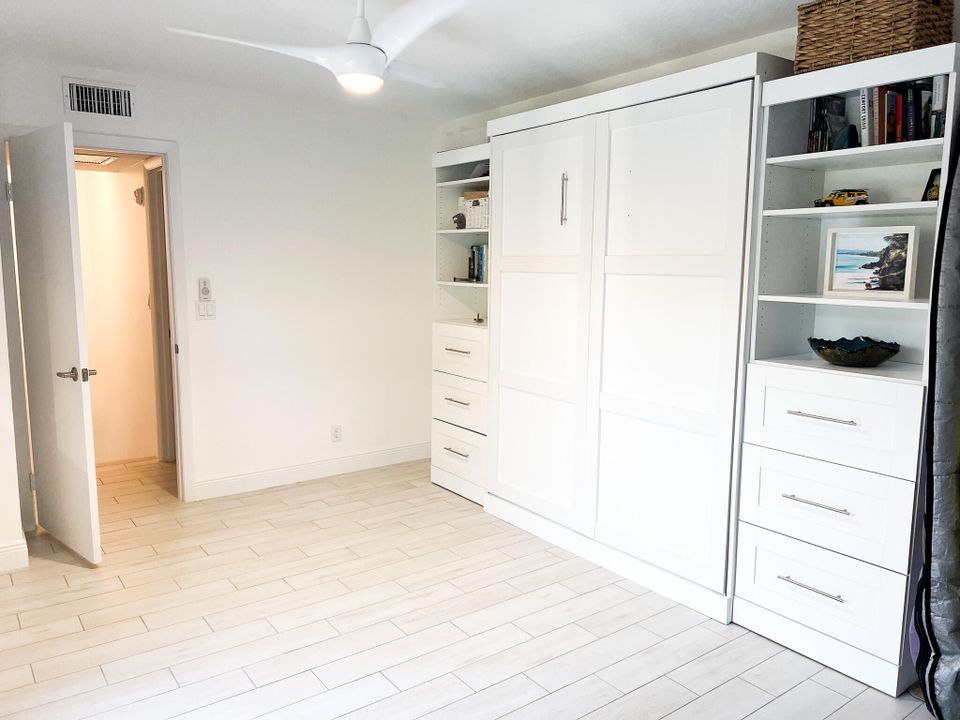 For Sale: $305,000 (2 beds, 2 baths, 1288 Square Feet)