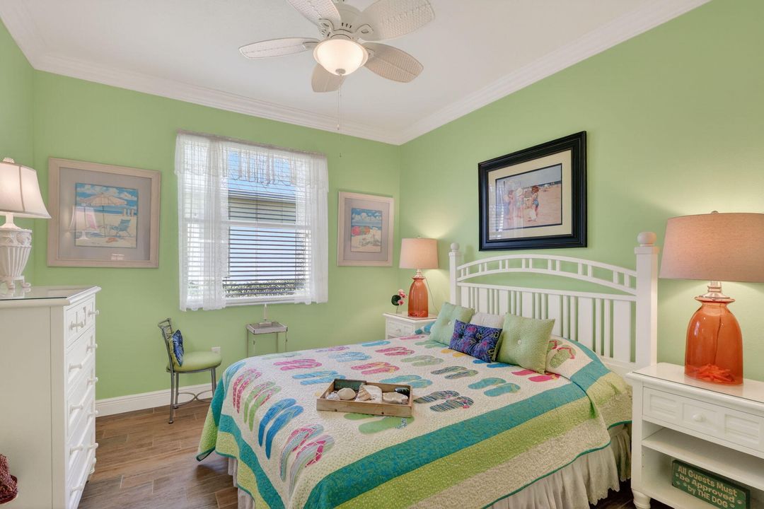 For Sale: $439,000 (2 beds, 2 baths, 1704 Square Feet)