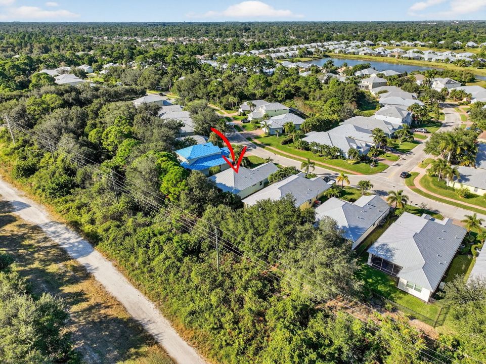 For Sale: $439,000 (2 beds, 2 baths, 1704 Square Feet)