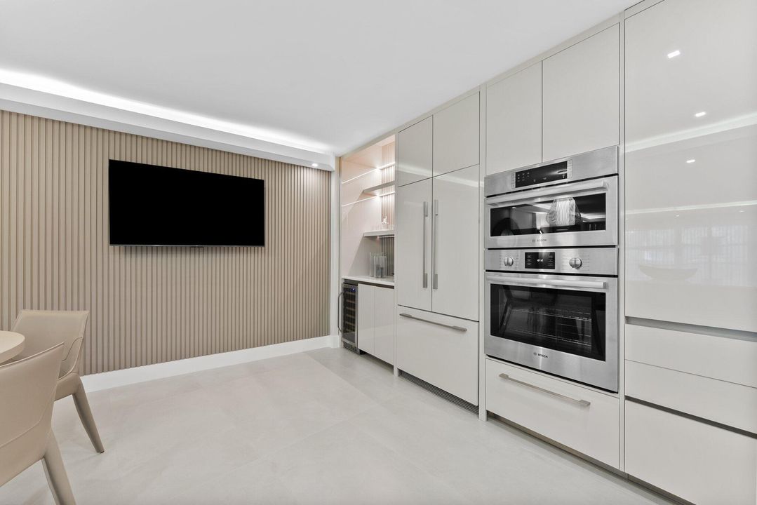 For Sale: $1,540,000 (2 beds, 2 baths, 1481 Square Feet)