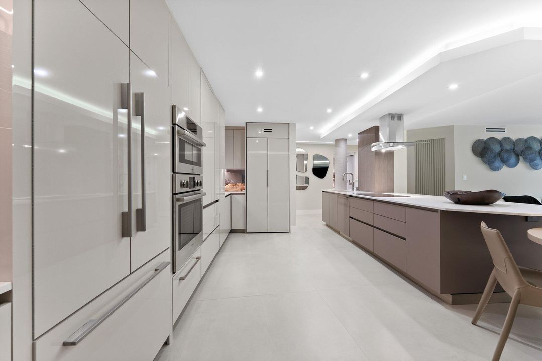 For Sale: $1,540,000 (2 beds, 2 baths, 1481 Square Feet)