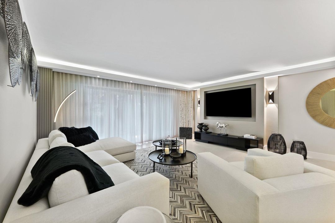 For Sale: $1,540,000 (2 beds, 2 baths, 1481 Square Feet)