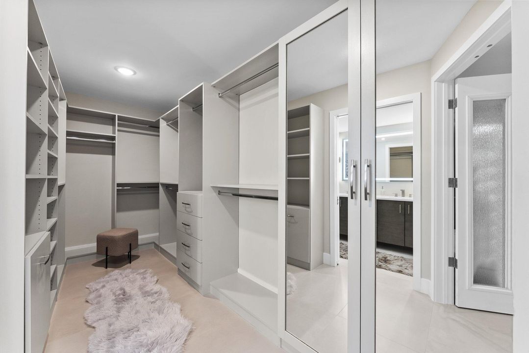 For Sale: $1,540,000 (2 beds, 2 baths, 1481 Square Feet)