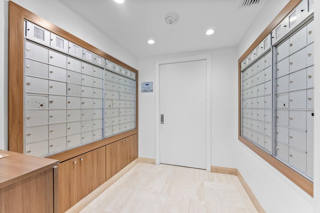 For Sale: $1,540,000 (2 beds, 2 baths, 1481 Square Feet)