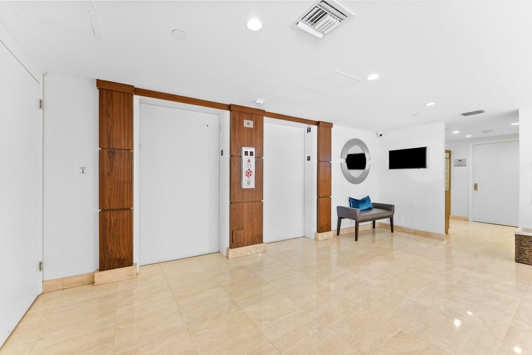 For Sale: $1,540,000 (2 beds, 2 baths, 1481 Square Feet)