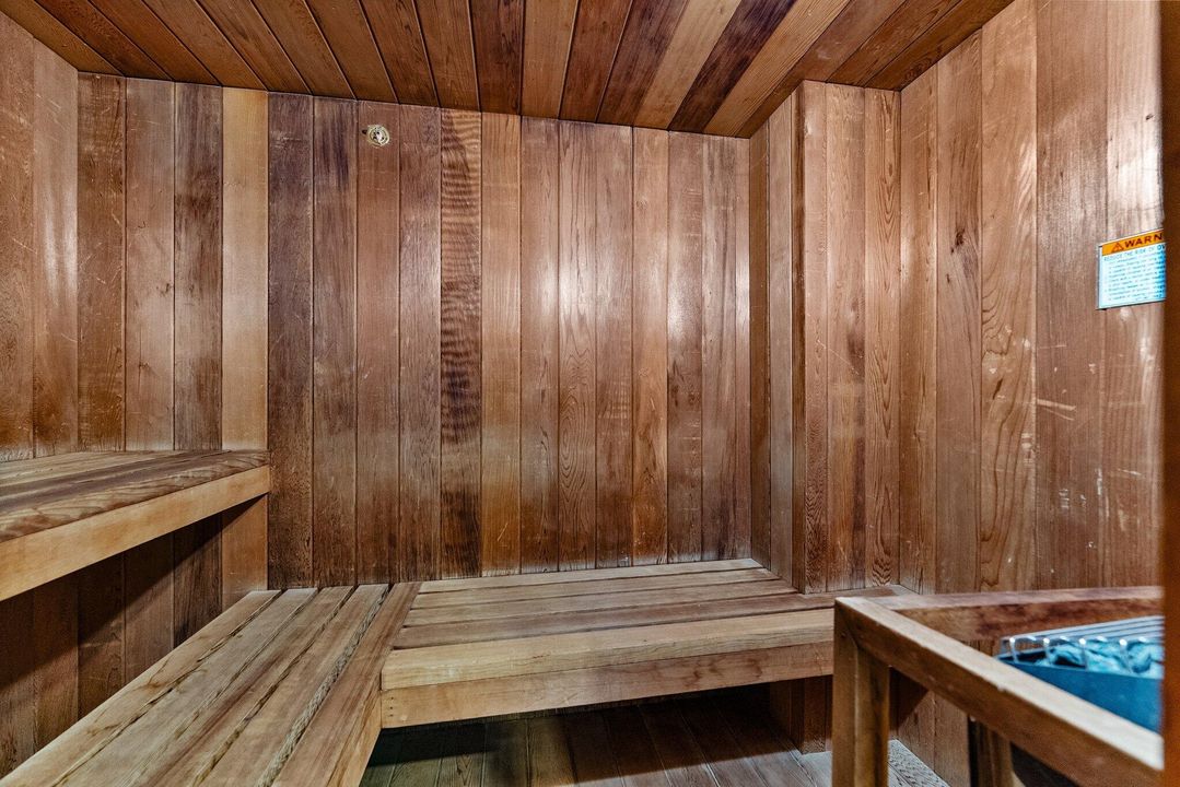 For Sale: $1,540,000 (2 beds, 2 baths, 1481 Square Feet)