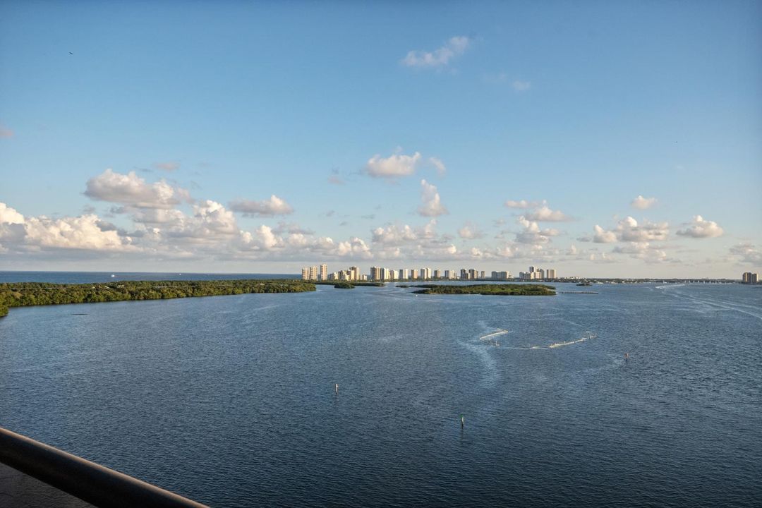 En Venta: $2,250,000 (3 camas, 3 baños, 2865 Pies cuadrados)