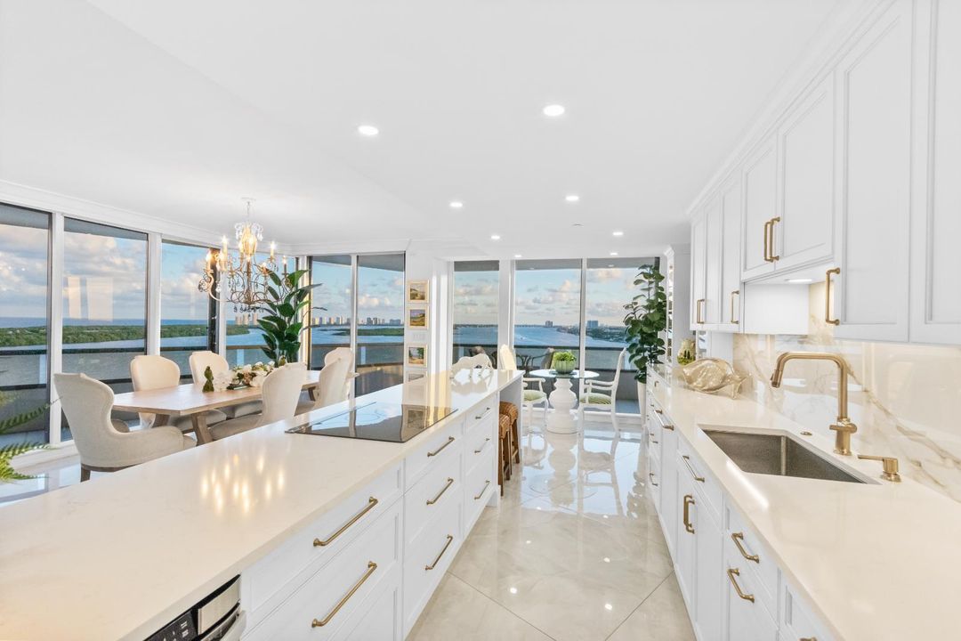 En Venta: $2,250,000 (3 camas, 3 baños, 2865 Pies cuadrados)