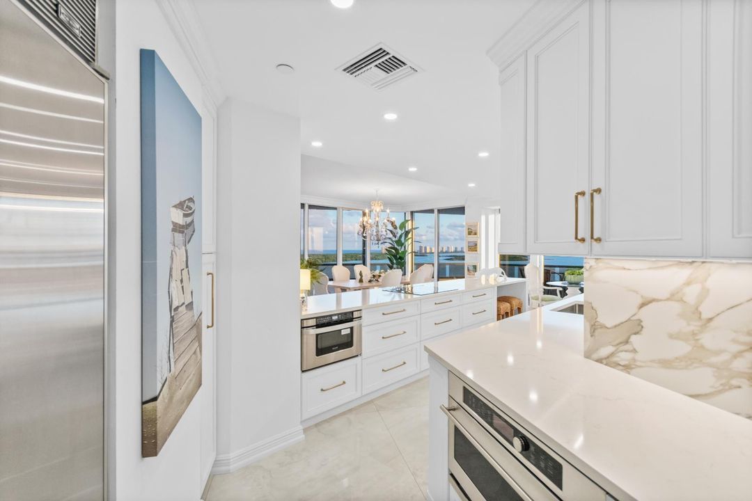 En Venta: $2,250,000 (3 camas, 3 baños, 2865 Pies cuadrados)