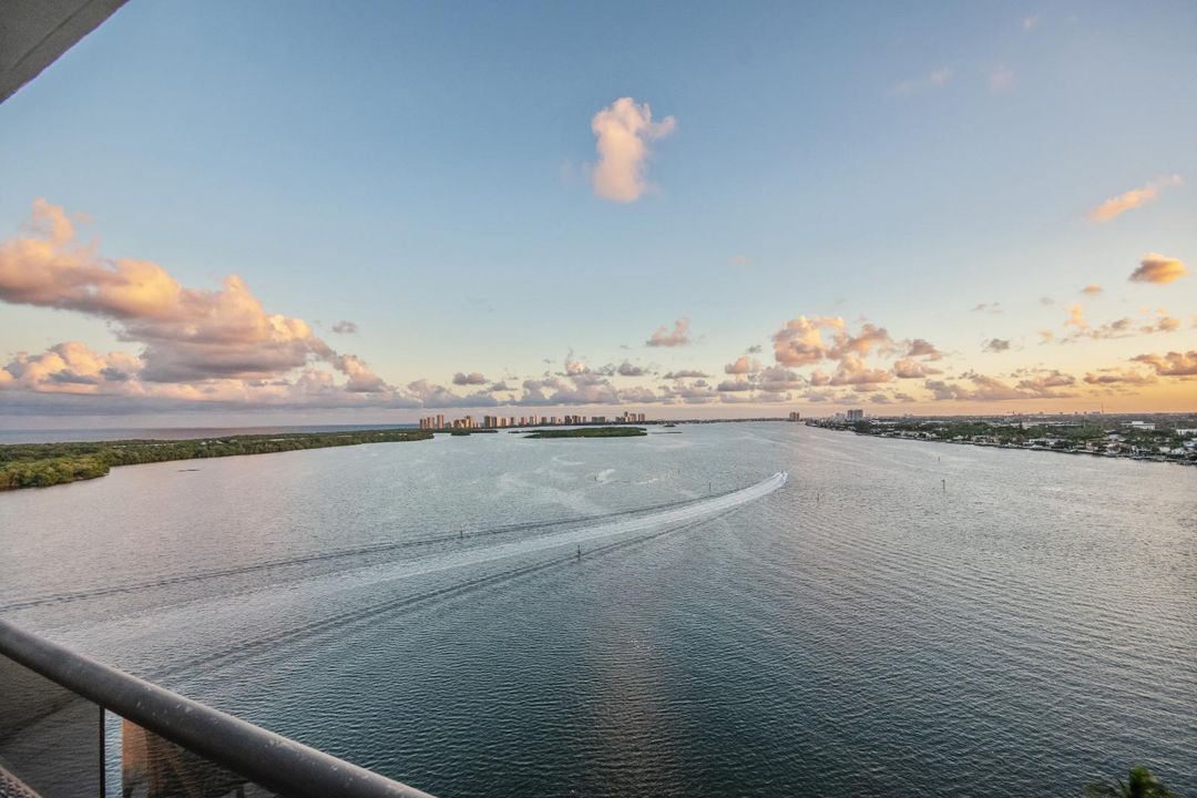 En Venta: $2,250,000 (3 camas, 3 baños, 2865 Pies cuadrados)