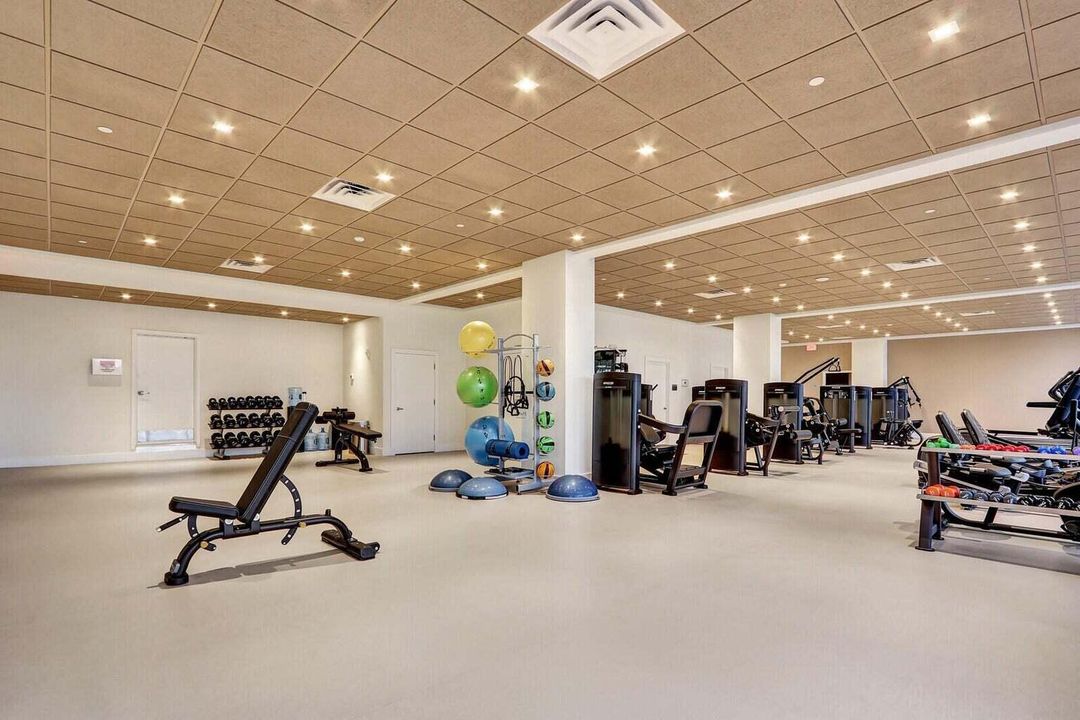 En Venta: $2,250,000 (3 camas, 3 baños, 2865 Pies cuadrados)