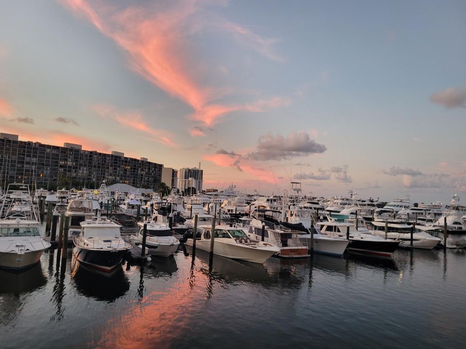 En Venta: $2,250,000 (3 camas, 3 baños, 2865 Pies cuadrados)