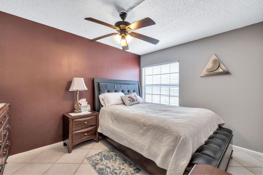 For Sale: $345,000 (2 beds, 2 baths, 1300 Square Feet)