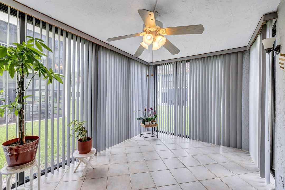 For Sale: $345,000 (2 beds, 2 baths, 1300 Square Feet)