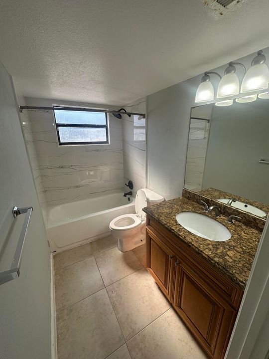 For Rent: $1,650 (1 beds, 1 baths, 700 Square Feet)