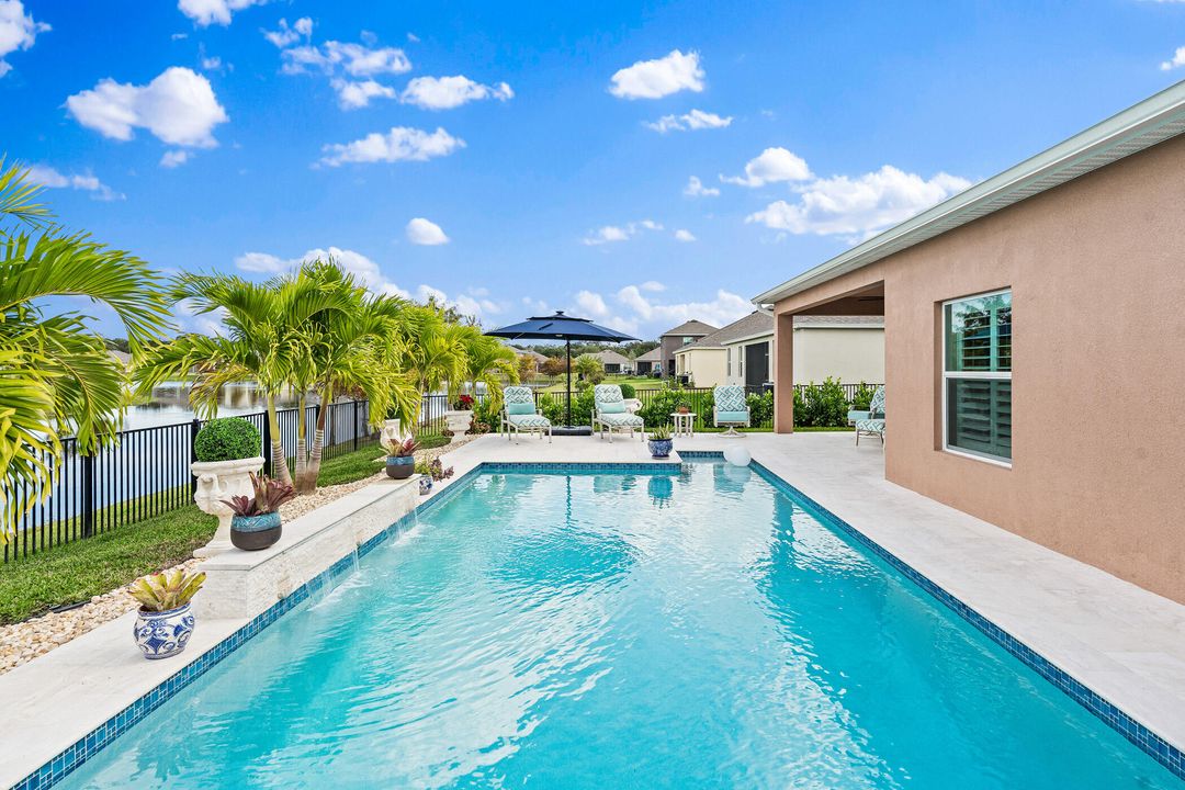 For Sale: $875,000 (4 beds, 3 baths, 2771 Square Feet)