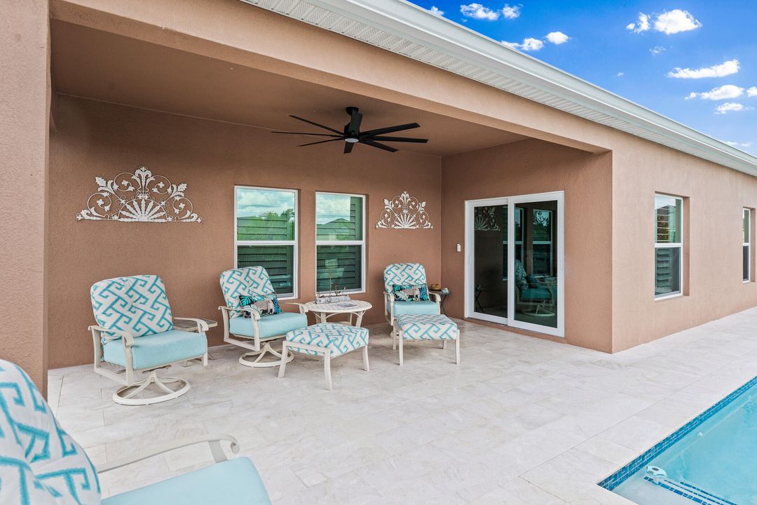 For Sale: $875,000 (4 beds, 3 baths, 2771 Square Feet)