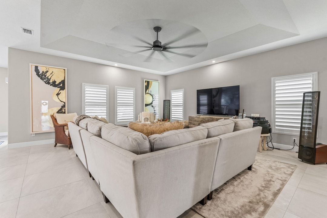 For Sale: $875,000 (4 beds, 3 baths, 2771 Square Feet)