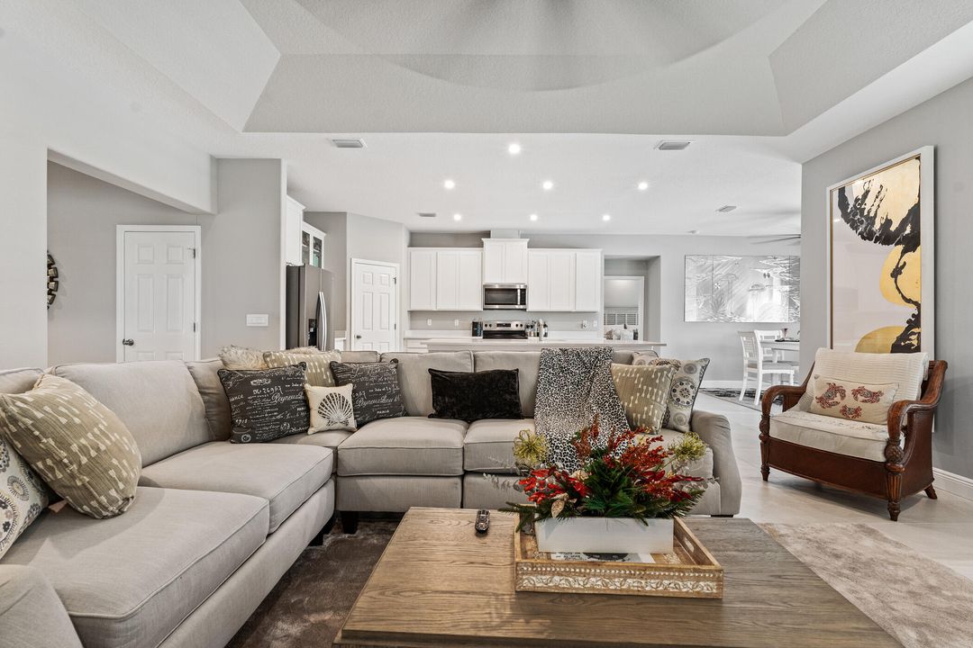 For Sale: $875,000 (4 beds, 3 baths, 2771 Square Feet)