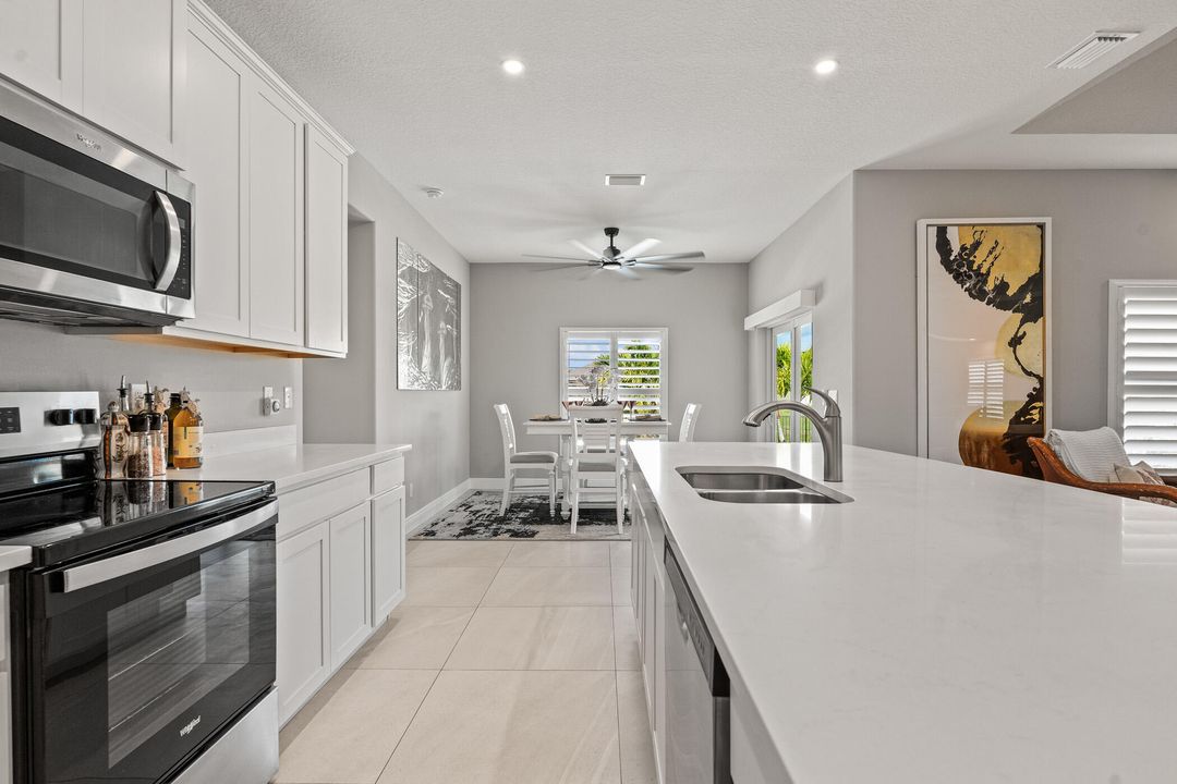 For Sale: $875,000 (4 beds, 3 baths, 2771 Square Feet)