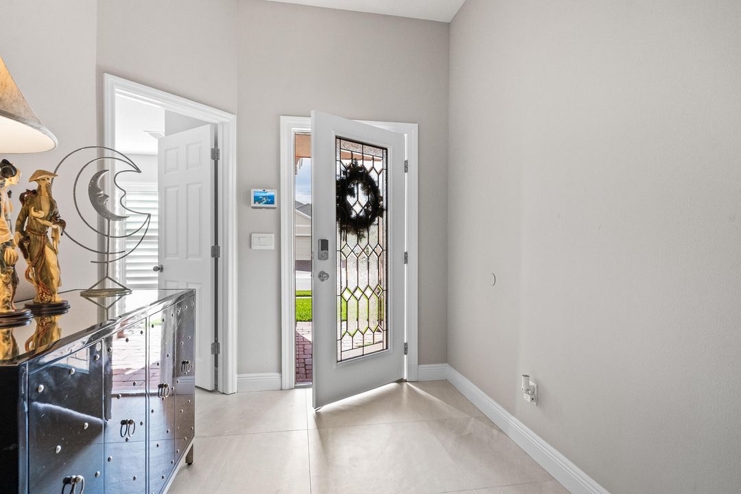 For Sale: $875,000 (4 beds, 3 baths, 2771 Square Feet)