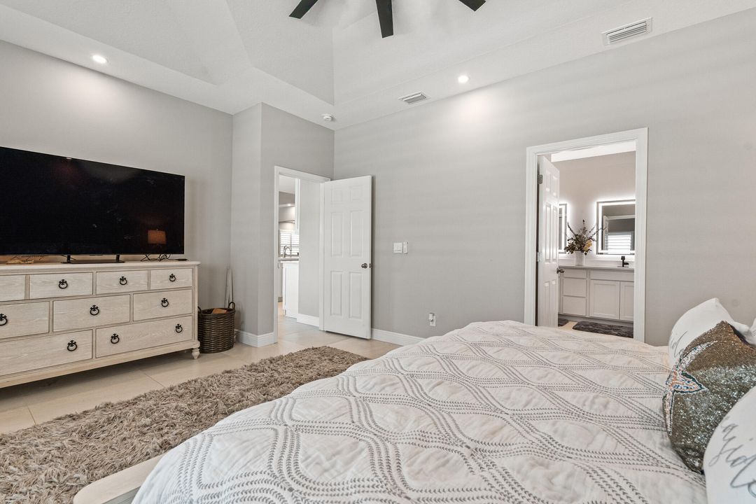 For Sale: $875,000 (4 beds, 3 baths, 2771 Square Feet)