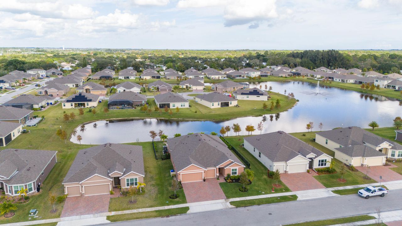 For Sale: $875,000 (4 beds, 3 baths, 2771 Square Feet)