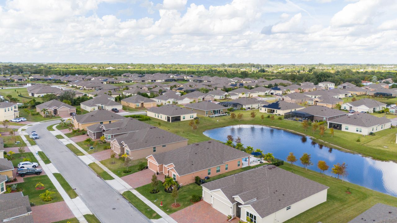 For Sale: $875,000 (4 beds, 3 baths, 2771 Square Feet)