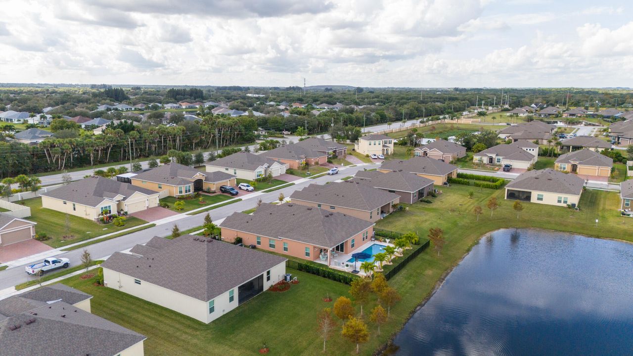 For Sale: $875,000 (4 beds, 3 baths, 2771 Square Feet)