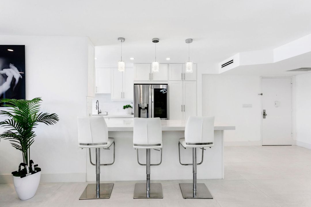 For Sale: $1,175,000 (3 beds, 2 baths, 1578 Square Feet)