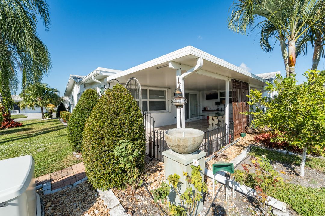 For Sale: $375,000 (2 beds, 2 baths, 1624 Square Feet)